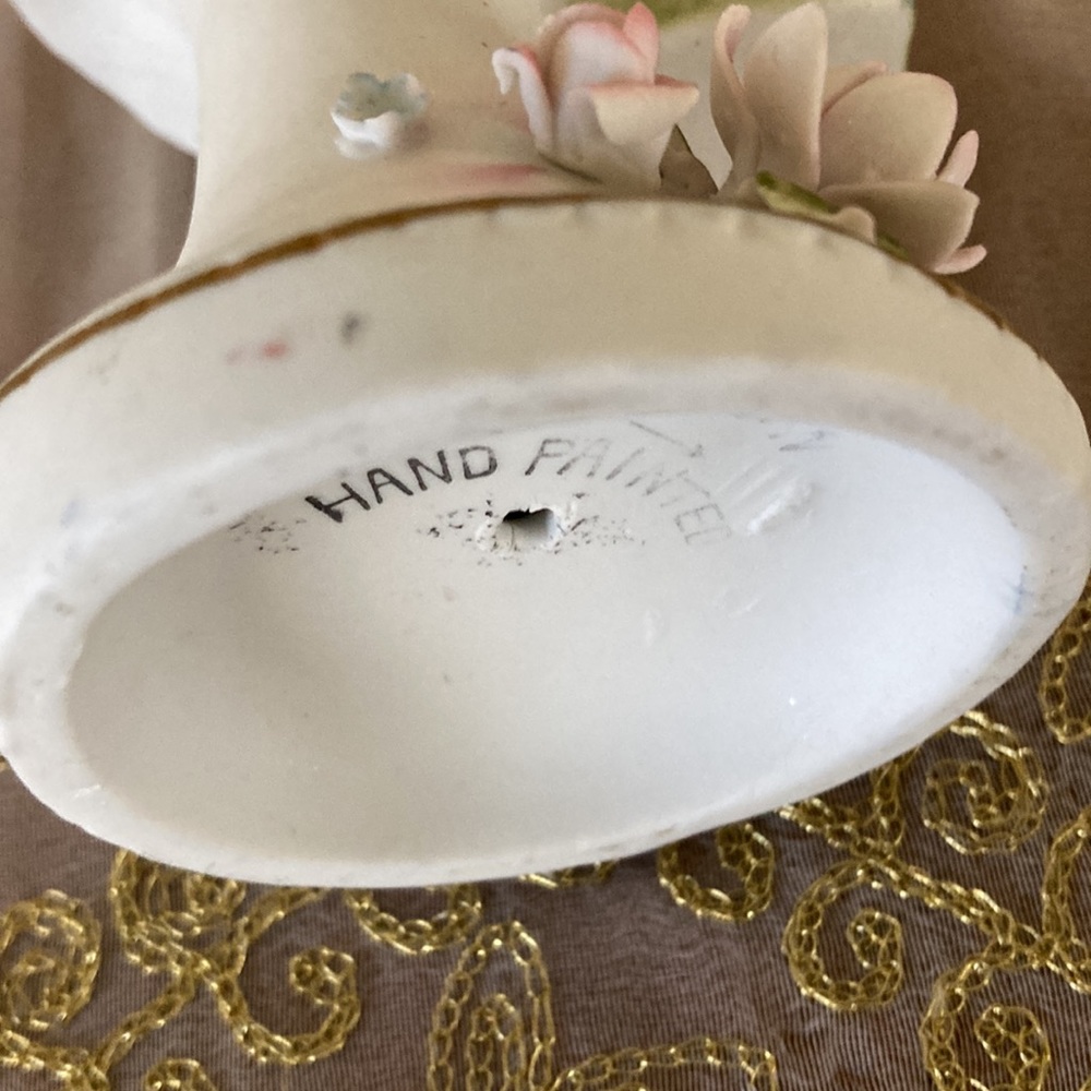 Vintage Hand Painted Porcelain Bisque Lady Figurine - Picture 10 of 10